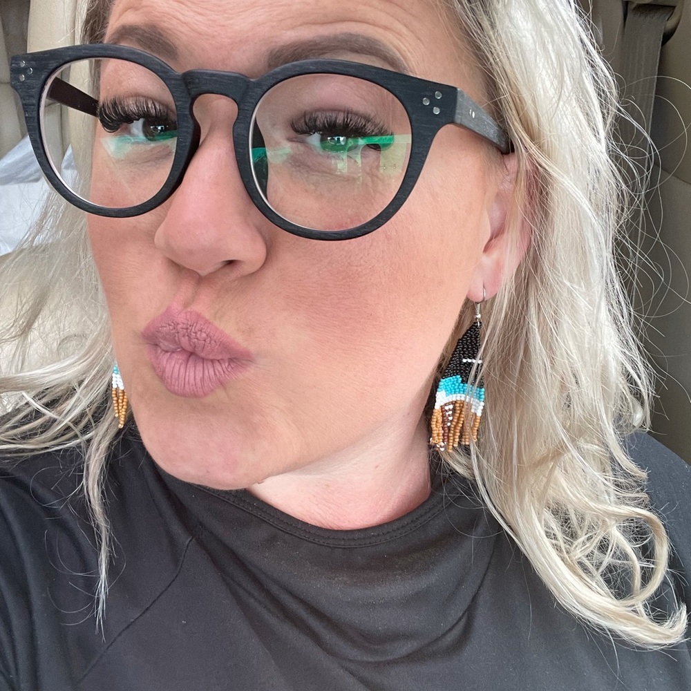 Meet your Posher, Nikki